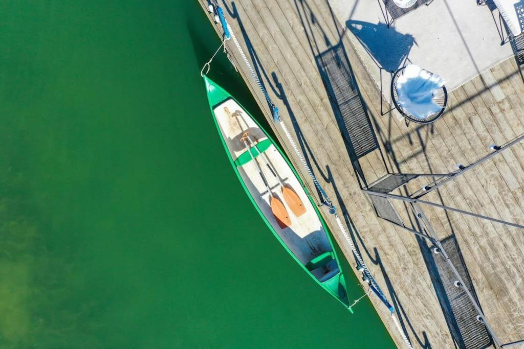 Ocarujuci Houseboat Na Dunaji Bratislava Exterior foto